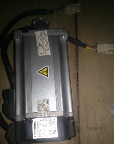 Panasonic ac servo motor MHMD042G1U