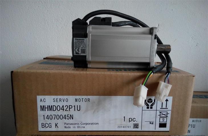 Panasonic ac servo motor MHMD042P1U