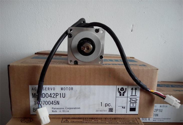 Panasonic ac servo motor MHMD042P1U